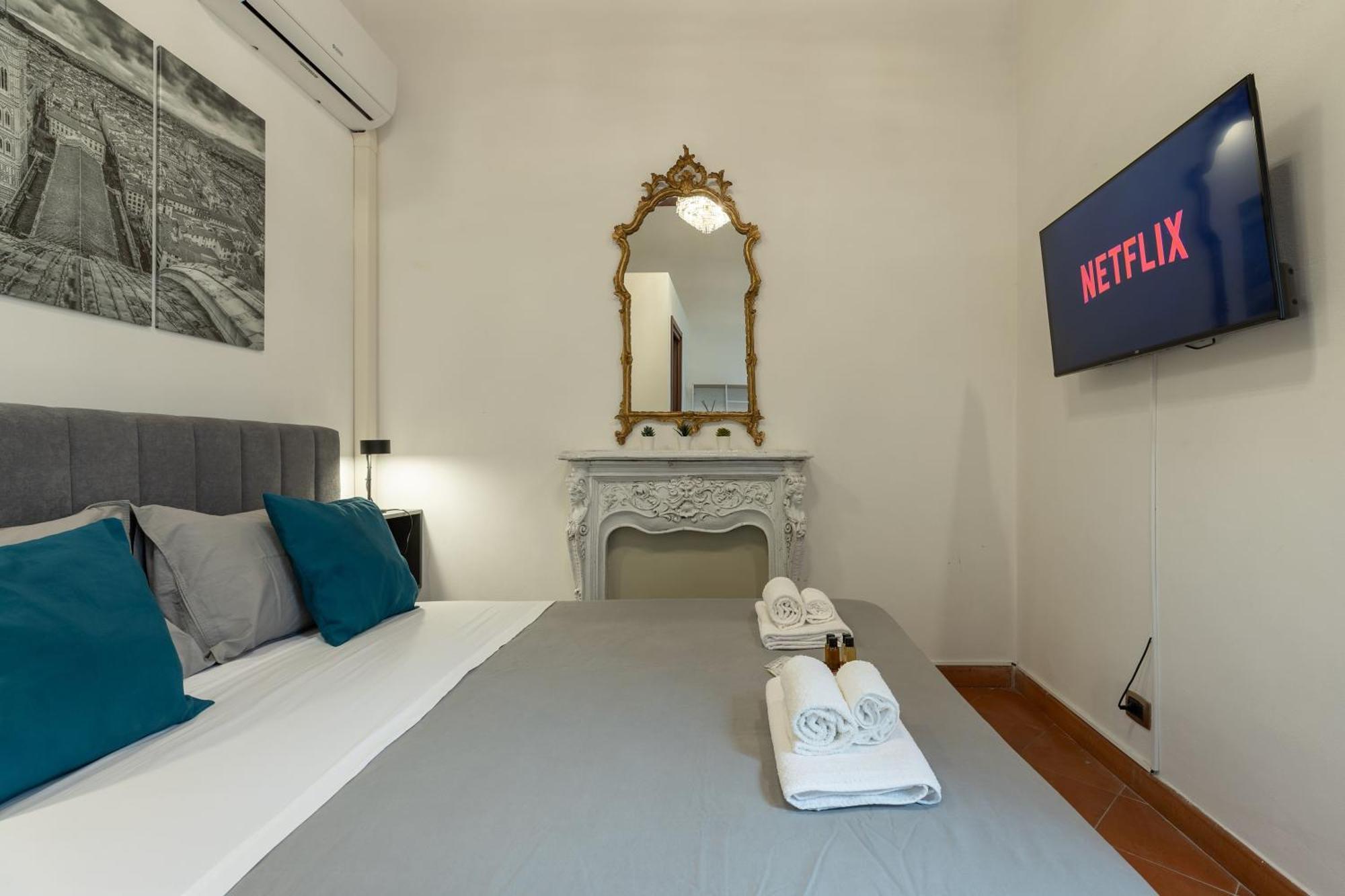 Apartment Dimora Storica Uffizi & Ponte Vecchio